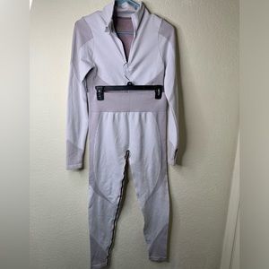 2 piece Work out stretchy suit in L